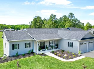 105 Belvior Cir, Moneta, VA 24121