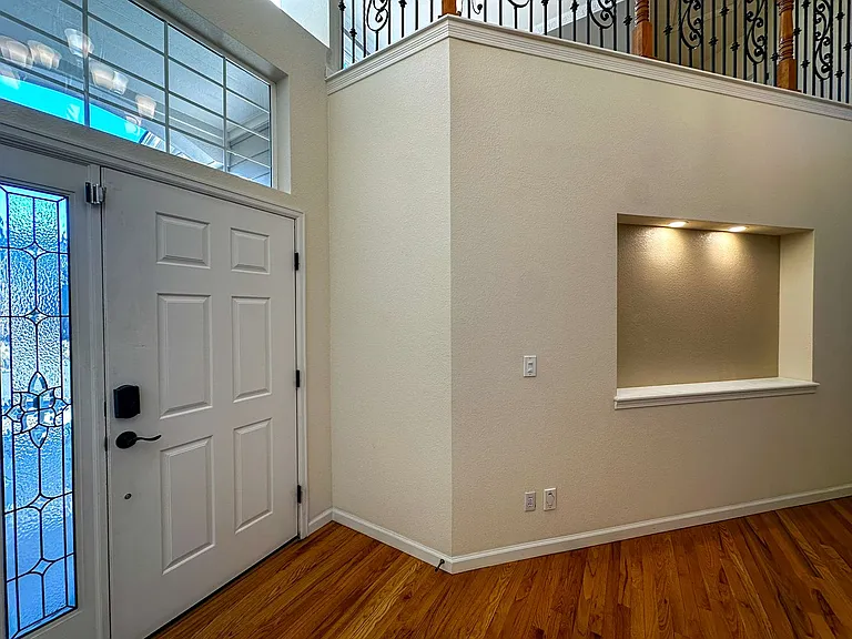 7856 Stonedale Dr — Photo 3