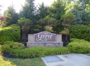 1515 Hawthorn Way, New Windsor, NY 12553