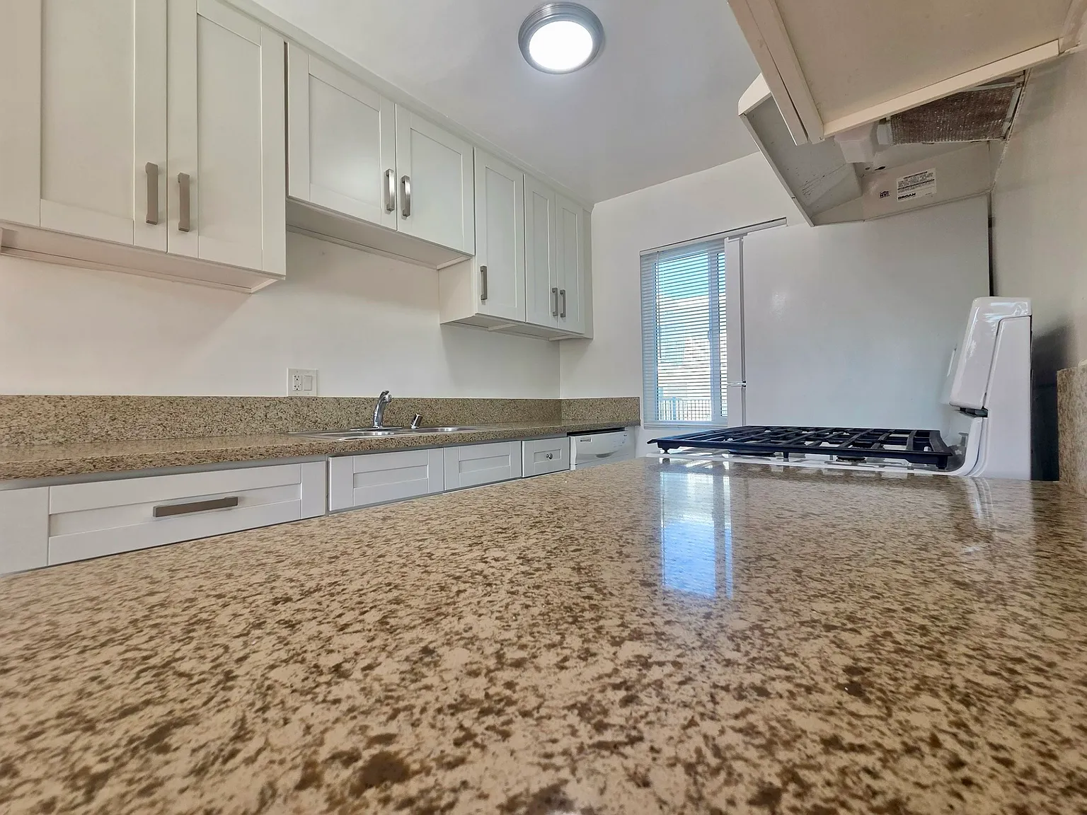 10967 Palms Blvd — Photo 2