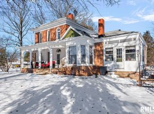 307 E Hargrave St, Athens, IL 62613