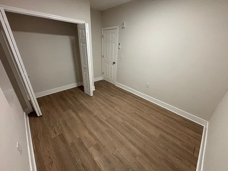 1035 Hamilton St #5 — Photo 7