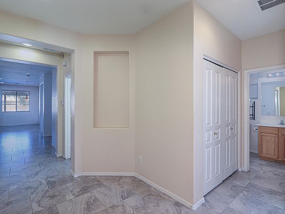 2nd image of 1550 E Palo Verde Dr