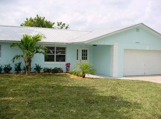 2424 NE 16th Ct, Jensen Beach, FL 34957