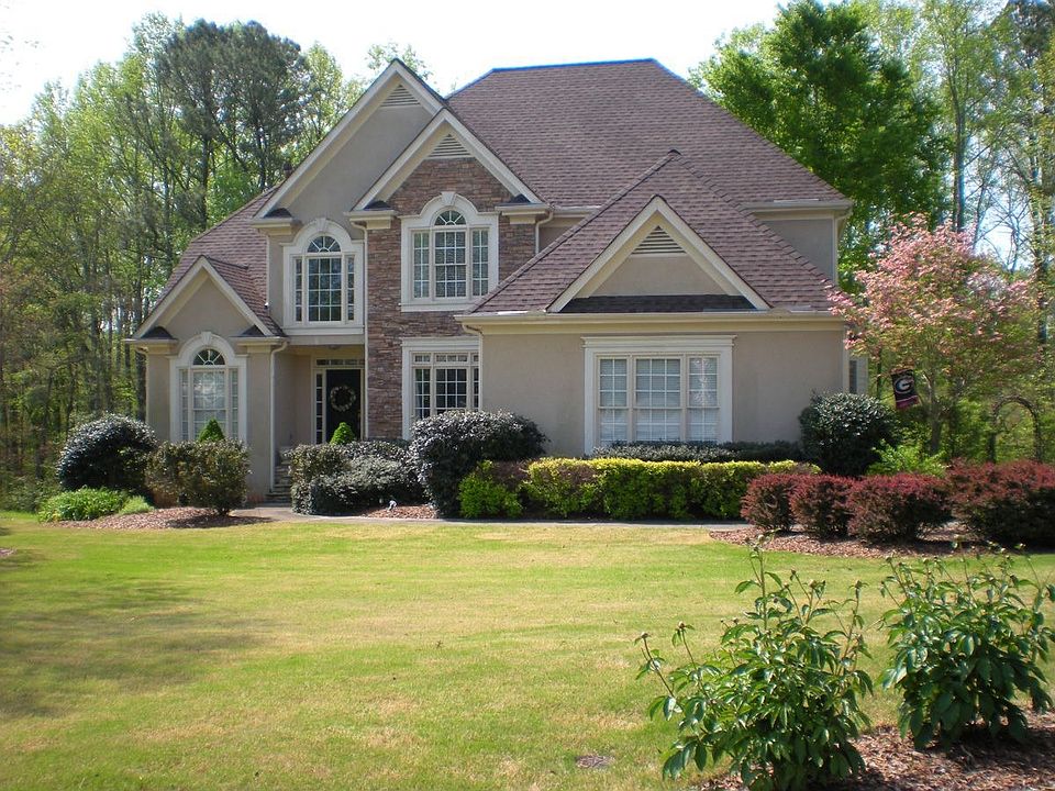 Front View of Home