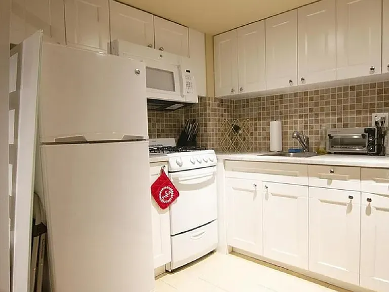 31 E 21st St #4D — Photo 4