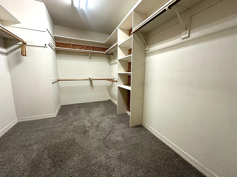 3450 Sarolou Dr — Photo 10