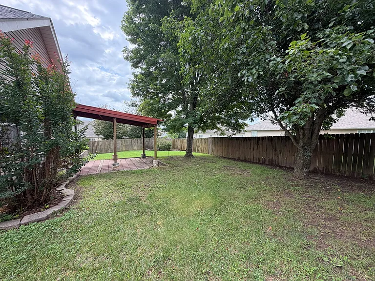 285 Willowbrooke — Photo 19