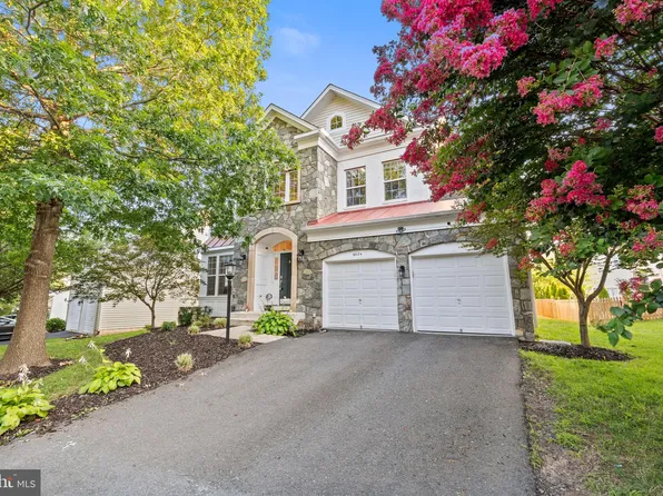 9024 Woodpecker Ct, Gainesville, VA 20155