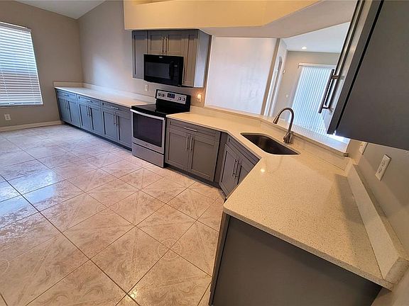 5th image of 11144 Rodeo Ln