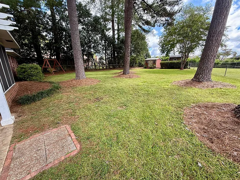 2370 Clematis Trl — Photo 24