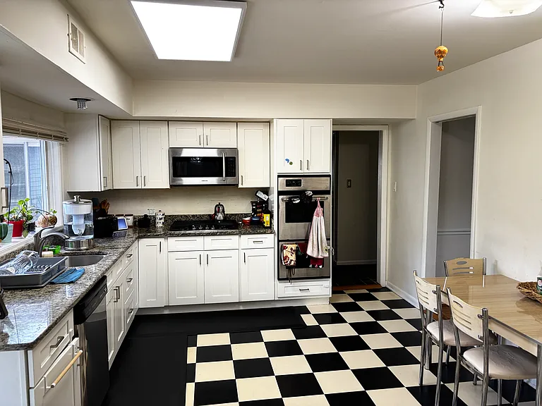 8513 Wilkesboro Ln — Photo 15