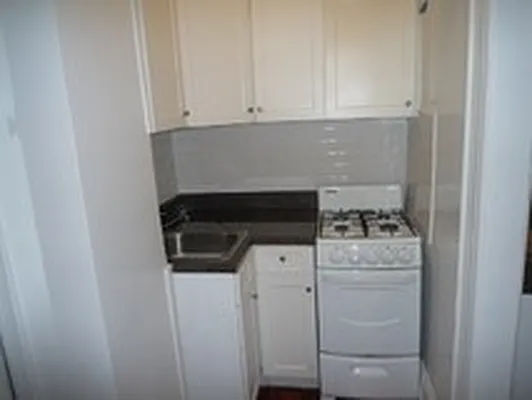 Rented by Raz Realty | media 6