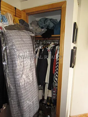 Rented by Universal Realty Group | media 29