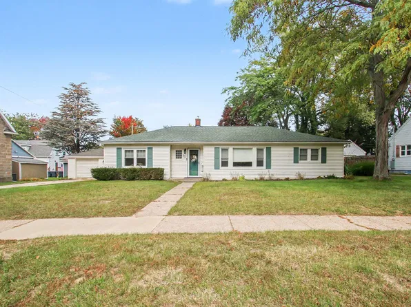 311 S Haven St, South Haven, MI 49090