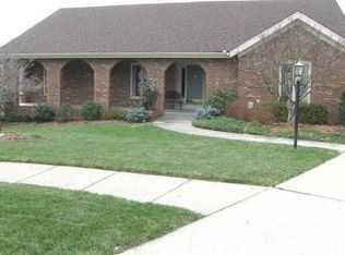 800 Gleneagle Ct, Louisville, KY