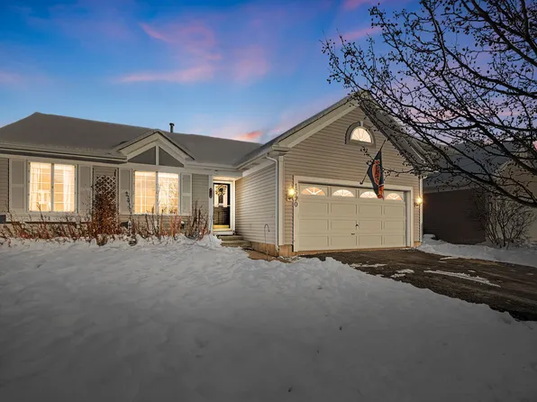 1590 Fairport Dr, Grayslake, IL 60030