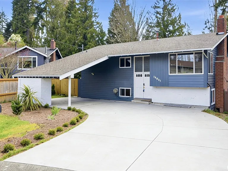 14831 NE 14th St — Photo 1