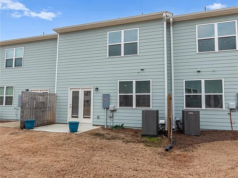 328 Penn Station Way — Photo 17