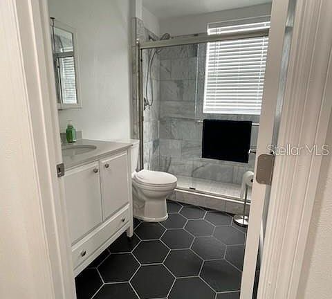 4th image of 33740 Larkin Rd