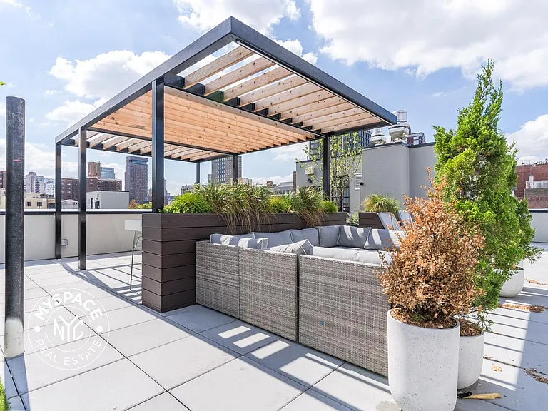 77 Hudson Ave #3 — Photo 19