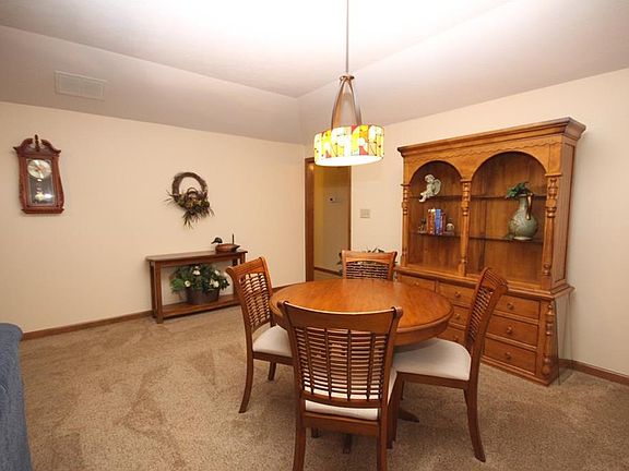 5th image of 2737 Colony Lake Dr W #1