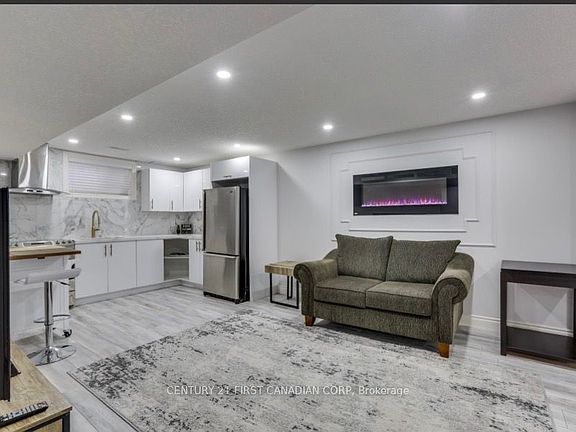 4th image of 3194 Morgan Ave