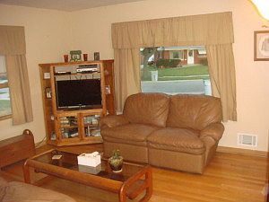 4th image of 9364 W Dixon St