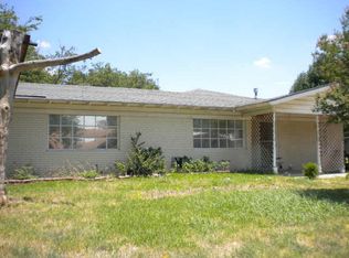 6728 Wallis Rd, Lake Worth, TX 76135