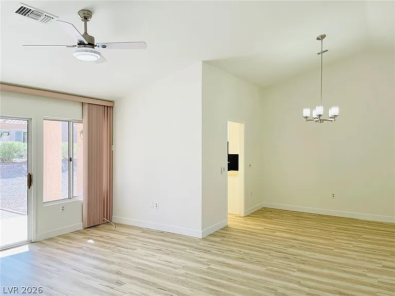 8905 Pennystone Ave — Photo 10