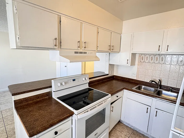 3356 Sylvia St #2 — Photo 10