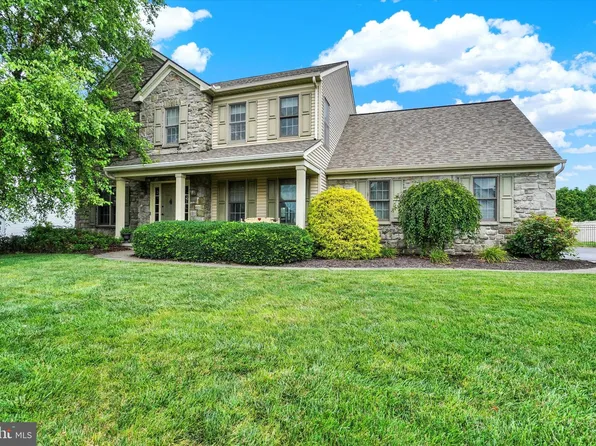 1309 Sterling Dr, York, PA 17404