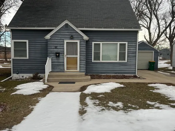 218 W Benton St, Lake Benton, MN 56149