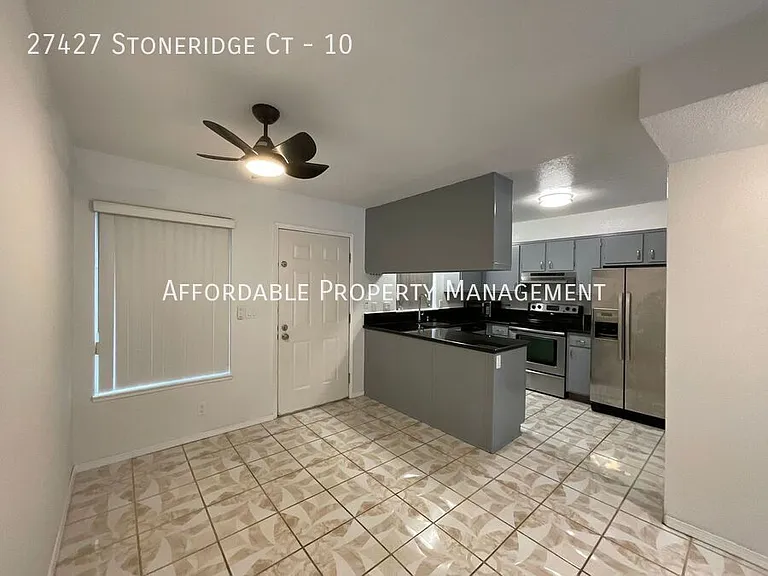 27427 Stoneridge Ct #10 — Photo 4