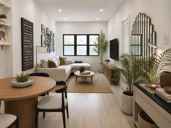 338 Manhattan Avenue image 1 of 4