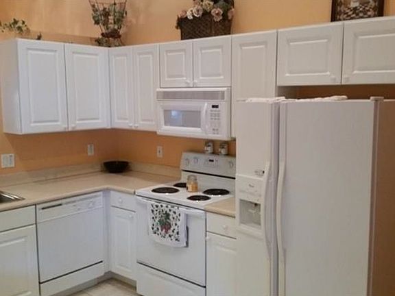 5th image of 588 W Palm Aire Dr