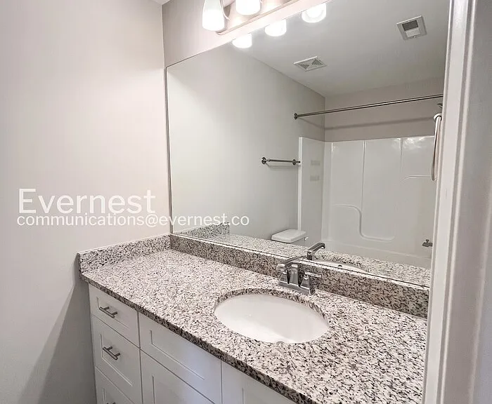 204 Tara Ct — Photo 17