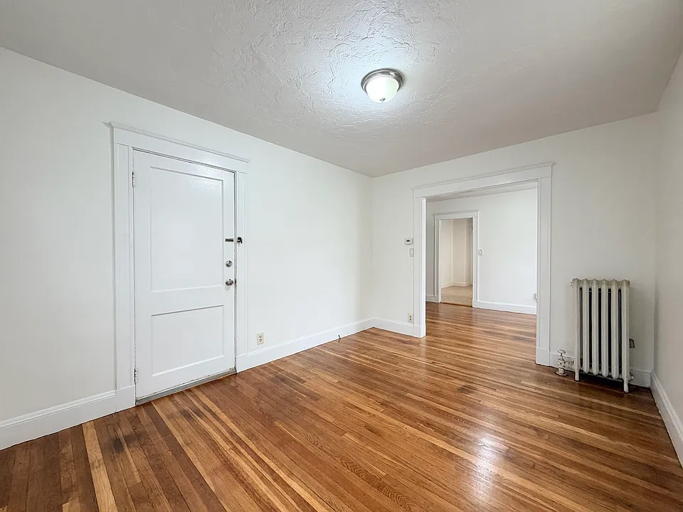 8 Kent St #1-R