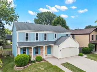 661 Thompson Blvd, Buffalo Grove, IL 60089