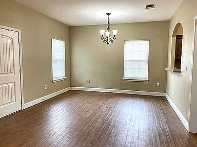 1100 Berry Rd — Photo 3