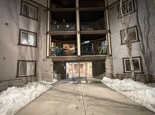 60 SW Panatella St NW #3316, Calgary, AB T3K0M1