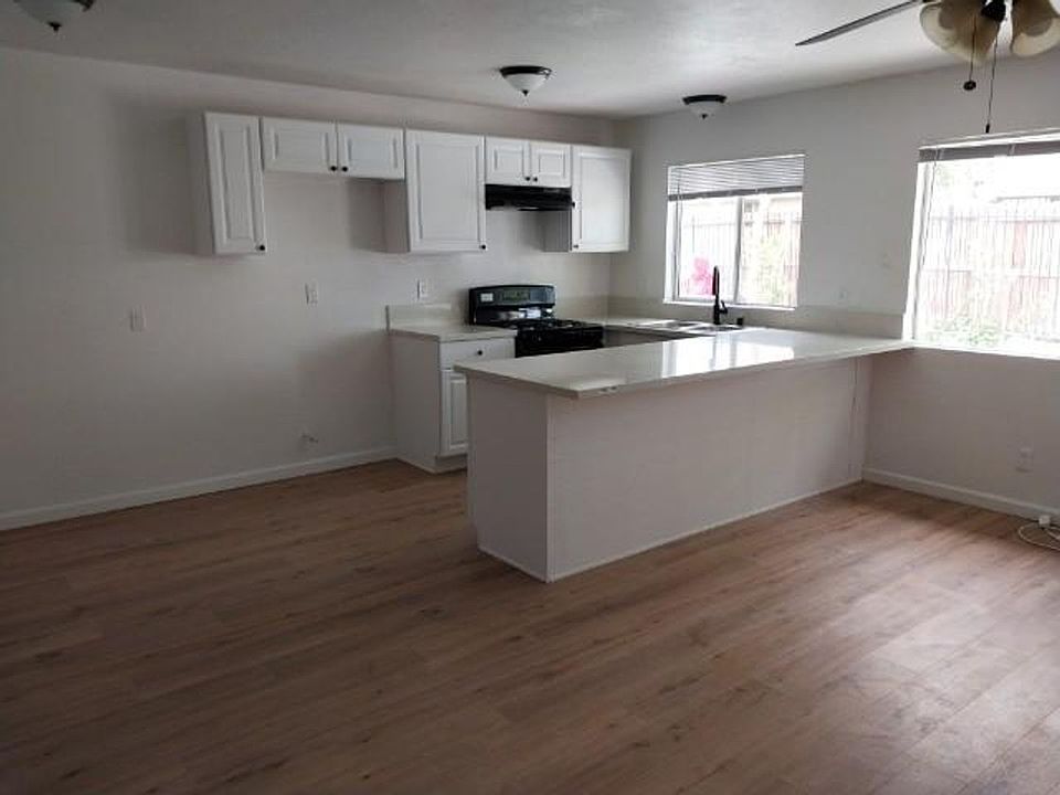 1st image of 38521 10th Pl E Unit 2