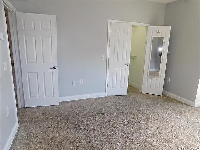 733 Grandin Rd — Photo 14