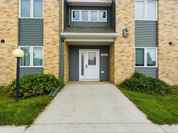 3506 Cherry St APT C9, Grand Forks, ND 58201