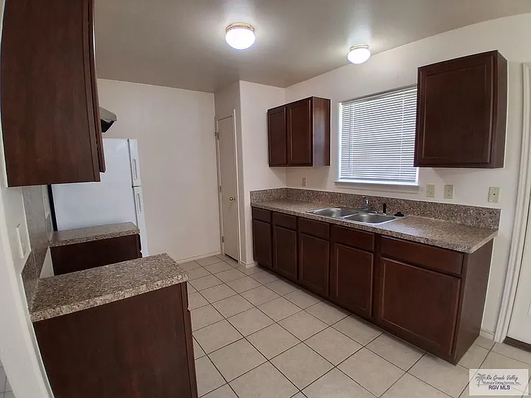 3324 W Turquia St — Photo 7