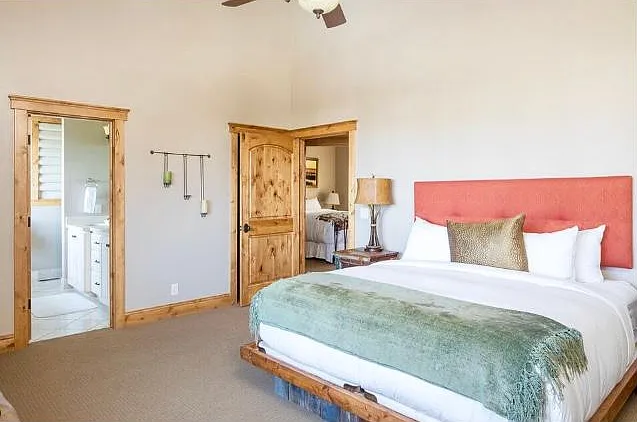 890 Snow King Dr — Photo 11