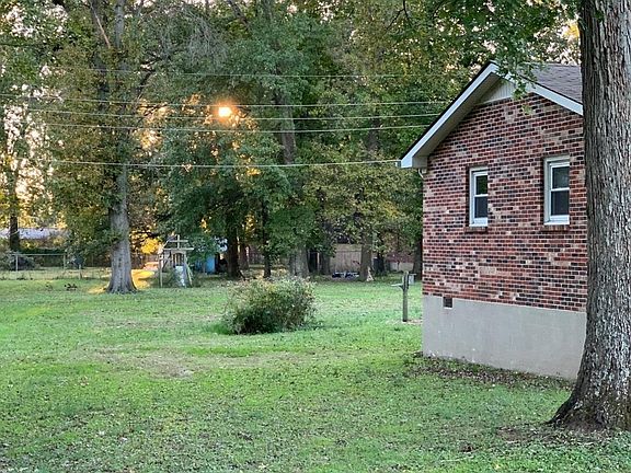5th image of 324 Farmers Ln