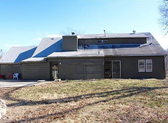 4th image of 4836 Farley Ave