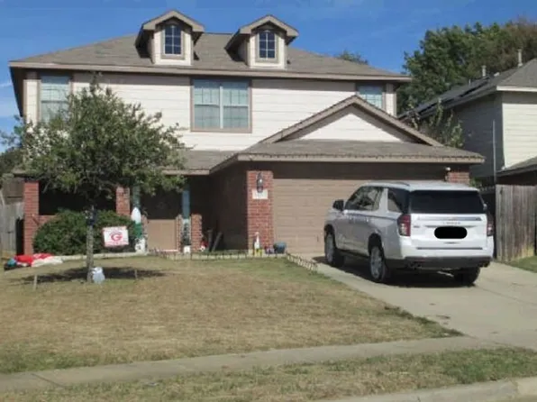 3413 Columbus St, Gainesville, TX 76240