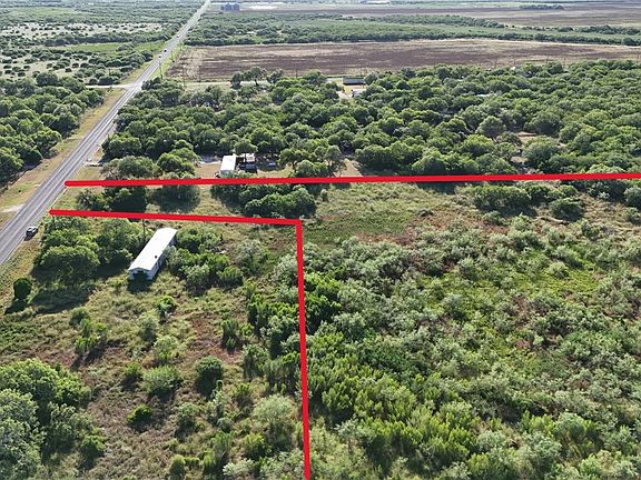 2nd image of 810 E Fm 771